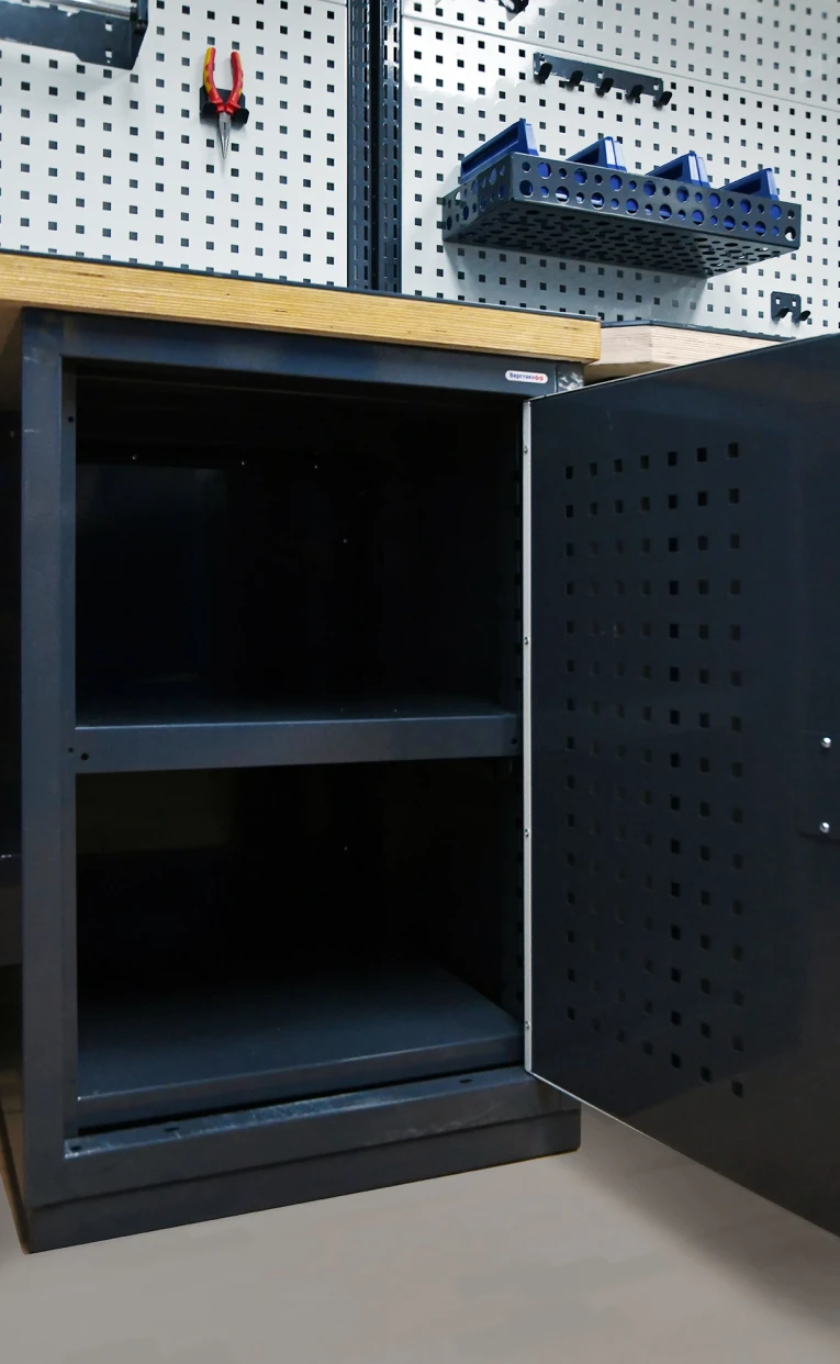 Верстак FBK 205.37.4-2 купить в Сургуте Верстак FBK 205.37.4-2 купить в Сургуте