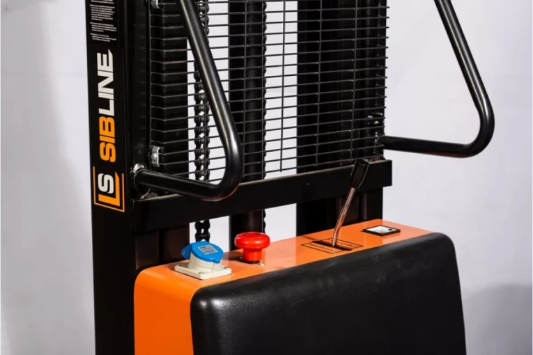 Штабелер с электроподъемом 1 т - 3 м Вилы: 1100 , Гелевая АКБ, SPN1030 SIBLINE купить в Сургуте Штабелер с электроподъемом 1 т - 3 м Вилы: 1100 , Гелевая АКБ, SPN1030 SIBLINE купить в Сургуте