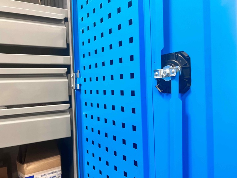 Шкаф инструментальный TNC 181.6B.S1 купить в Сургуте Шкаф инструментальный TNC 181.6B.S1 купить в Сургуте