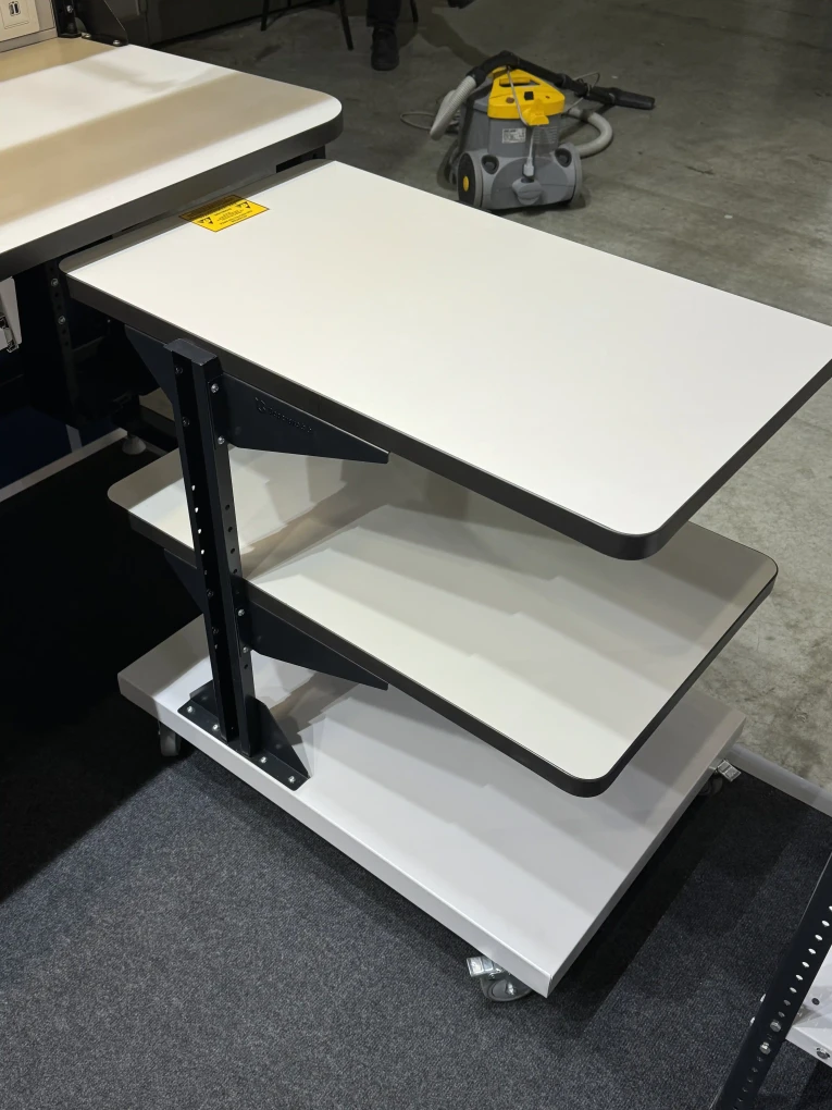 Подкатной антистатический стол SPC A купить в Сургуте Подкатной антистатический стол SPC A купить в Сургуте