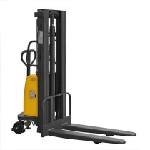 Штабелер с электроподъемом SES 1525 (1500 кг; 2,5 м; 12В / 110Ач) WEMALIFT Штабелер с электроподъемом SES 1525 (1500 кг; 2,5 м; 12В / 110Ач) WEMALIFT