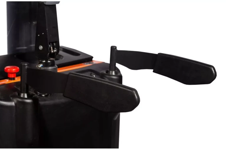 Штабелер электрический самоходный с платформой 2 т - 4,5 м Вилы: 1150 , АКБ Свинцово - кислотная, CL2045W SIBLINE купить в Сургуте Штабелер электрический самоходный с платформой 2 т - 4,5 м Вилы: 1150 , АКБ Свинцово - кислотная, CL2045W SIBLINE купить в Сургуте